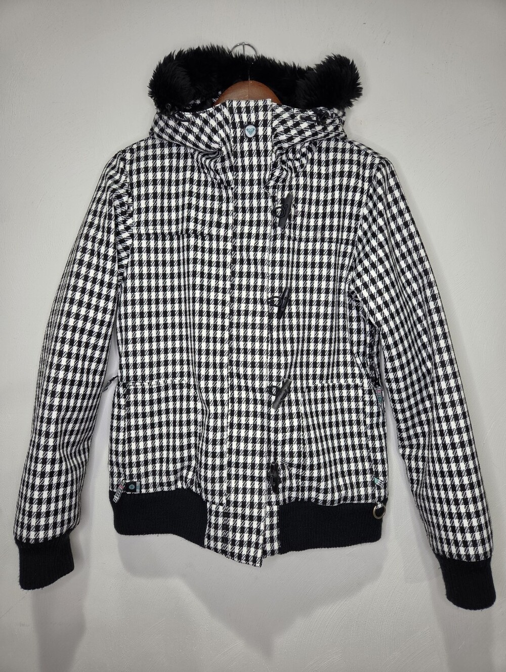 Roxy Limited Edition Black & White Houndstooth Faux Fur Snow Jacket Size Medium